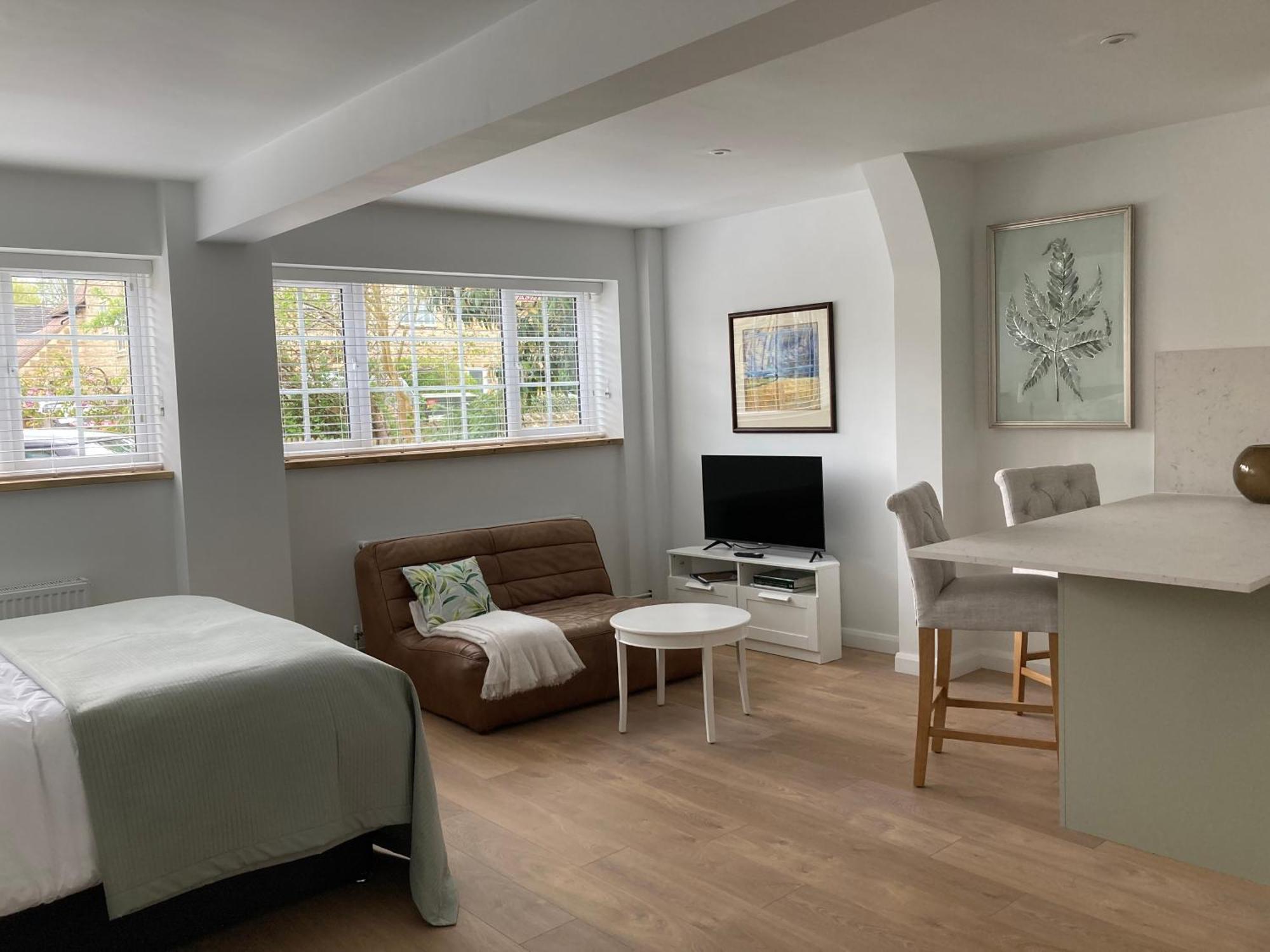 Вилла Yew Tree House Вудсток Экстерьер фото